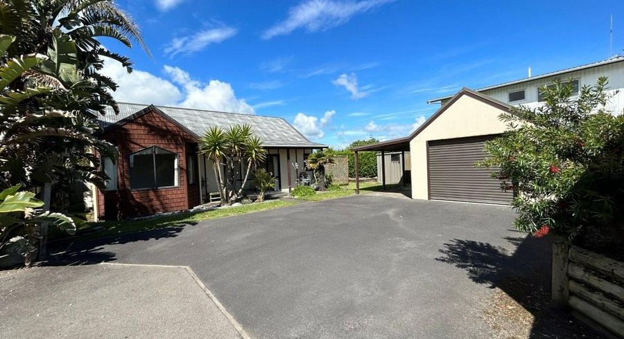  at 698B Papamoa Beach Road, Papamoa Beach, Papamoa