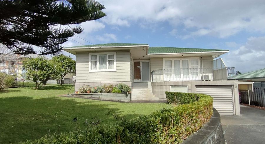  at 28 McFadzean Drive, Blockhouse Bay, Auckland City, Auckland