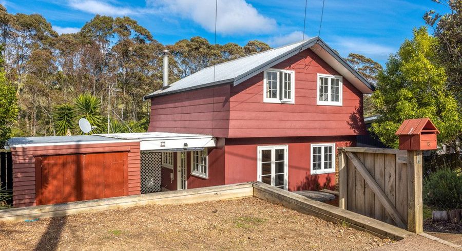  at 13 Totara Road, Onetangi, Waiheke Island, Auckland