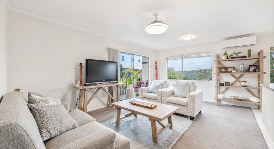  at 1/1 Simon Ellice Drive, Bayview, Auckland