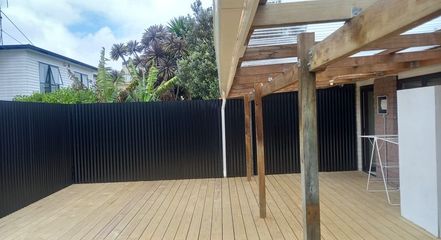  at 2/72 Rosella Road, Mangere East, Manukau City, Auckland