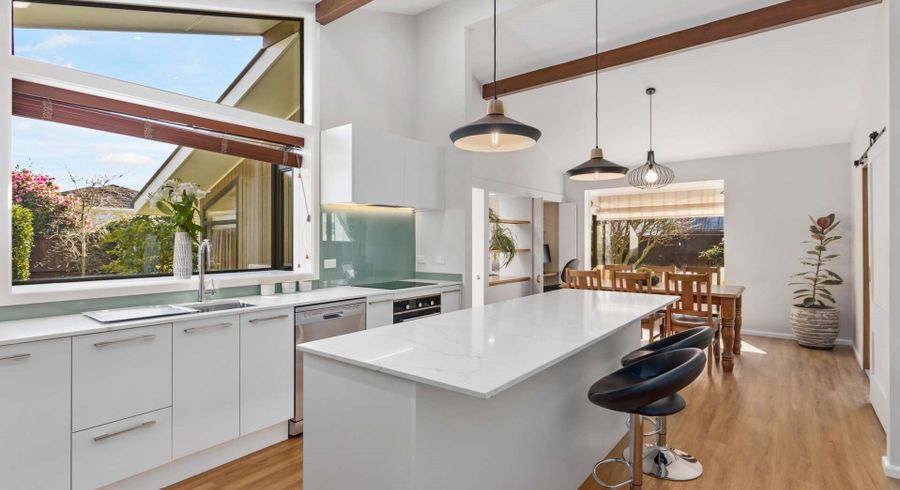  at 10 Parkview Place, Avonhead, Christchurch
