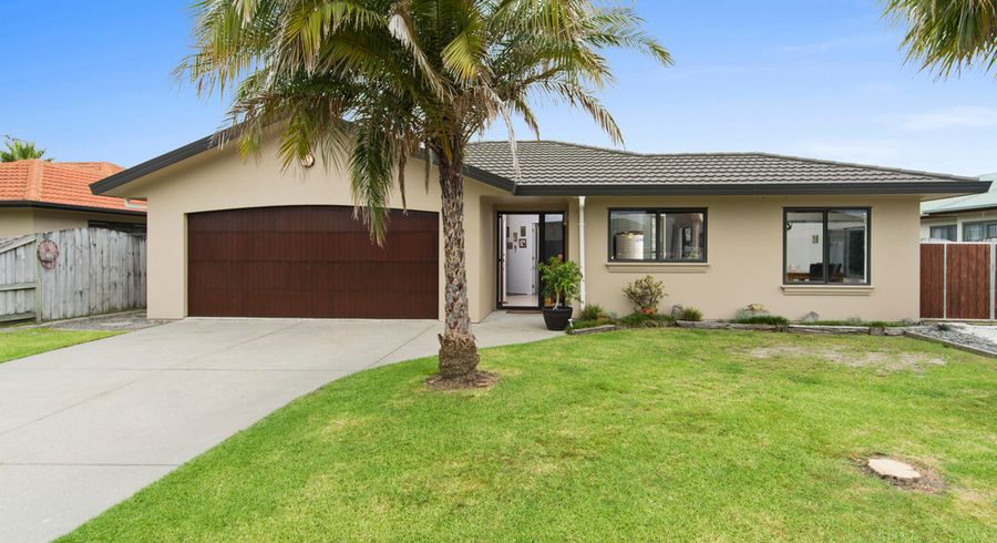  at 8 Madeleine Terrace, Papamoa Beach, Papamoa