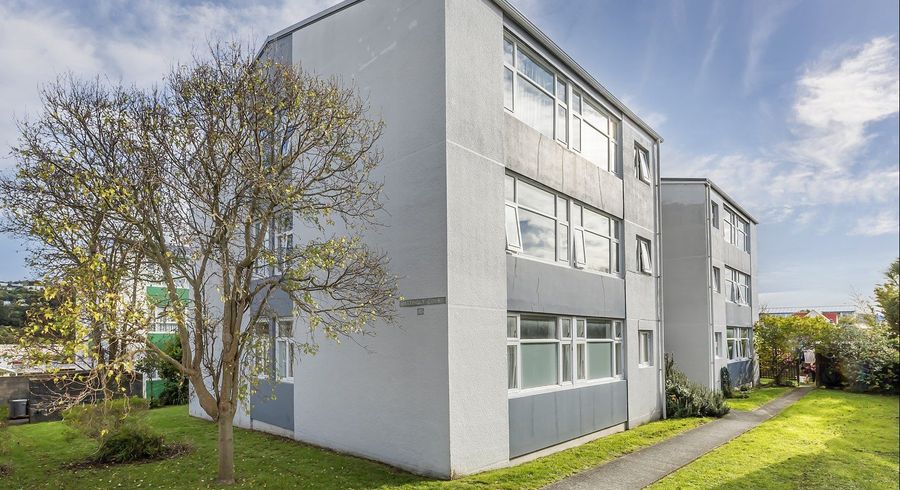  at 4/10 Angus Avenue, Berhampore, Wellington
