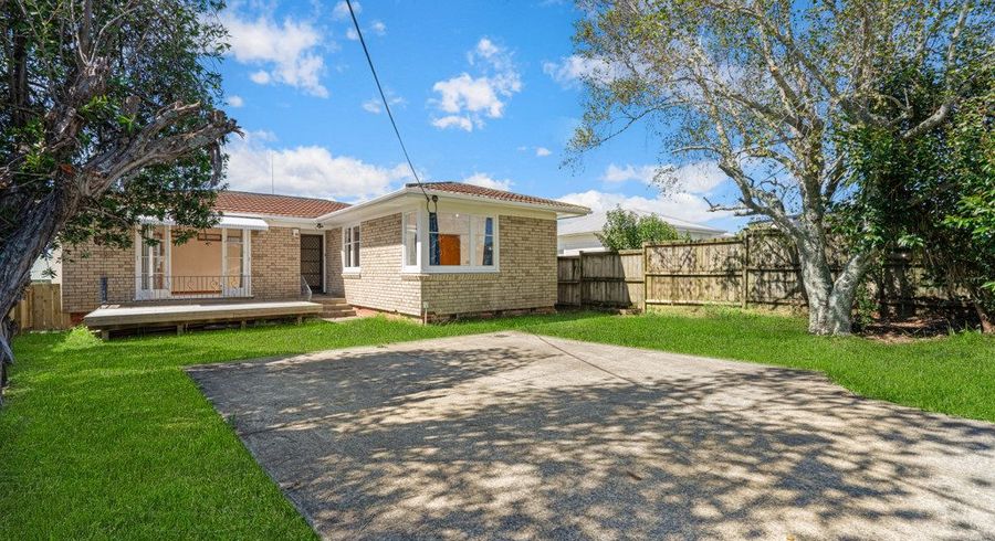  at 799 Te Atatu Road, Te Atatu Peninsula, Auckland