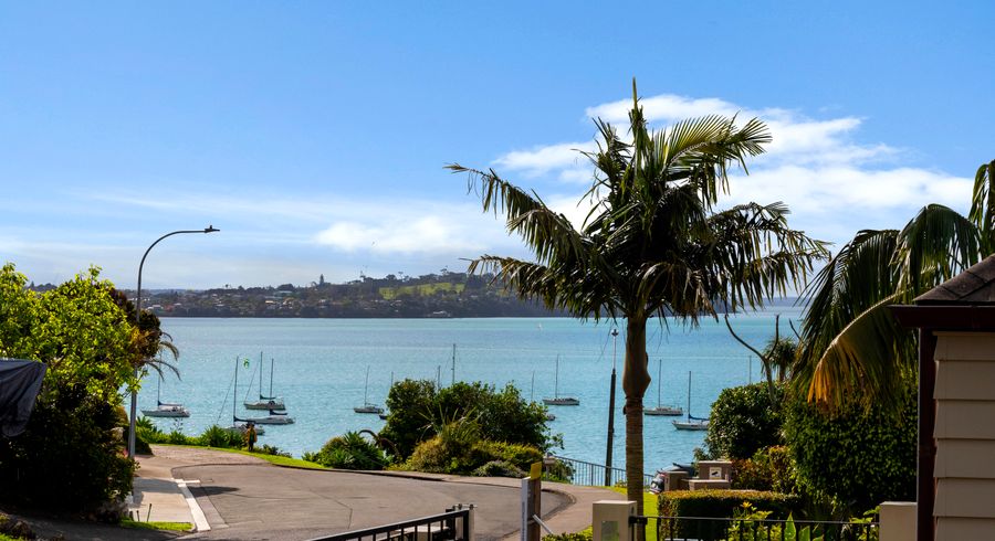  at 9 Takutai Avenue, Bucklands Beach, Auckland