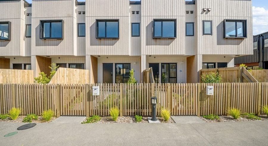  at 4/21 Tokarewa Close, Mount Wellington, Auckland City, Auckland