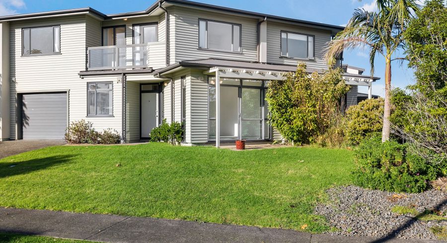  at 9/2 Armoy Drive, East Tamaki, Auckland