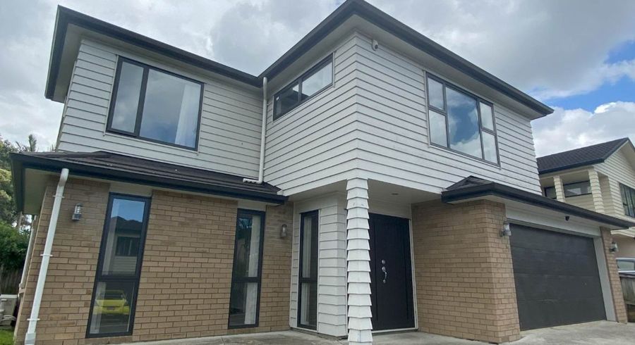  at 43 Redoubt Road, Goodwood Heights, Auckland