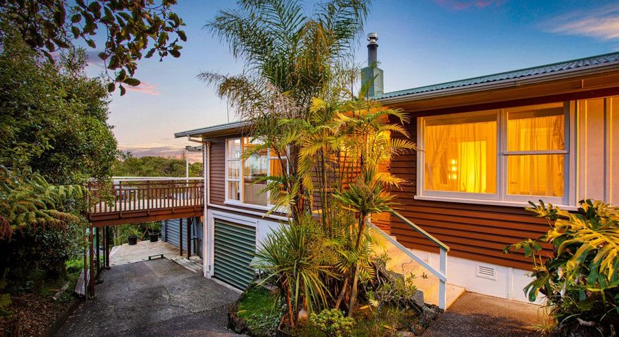  at 204 Old Titirangi Road, Titirangi, Waitakere City, Auckland