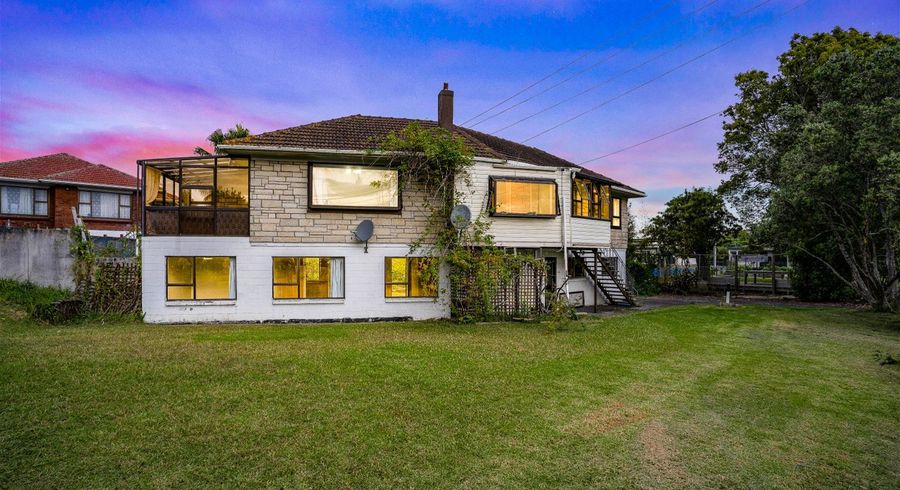  at 324 Blockhouse Bay Road, Avondale, Auckland