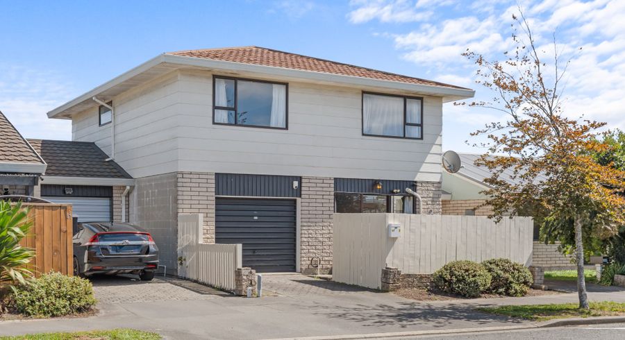  at 2/41 Picton Avenue, Riccarton, Christchurch City, Canterbury