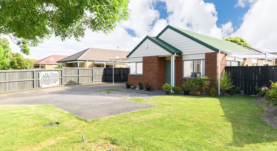  at 162 Waitemata Drive, Ranui, Auckland