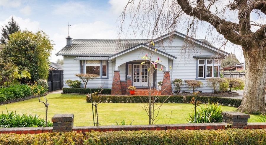  at 21 Manapouri Crescent, Hokowhitu, Palmerston North, Manawatu / Whanganui