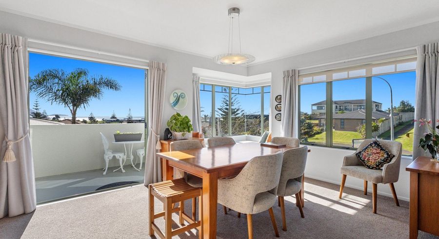  at 10 Island View Heights, Coastlands, Whakatāne
