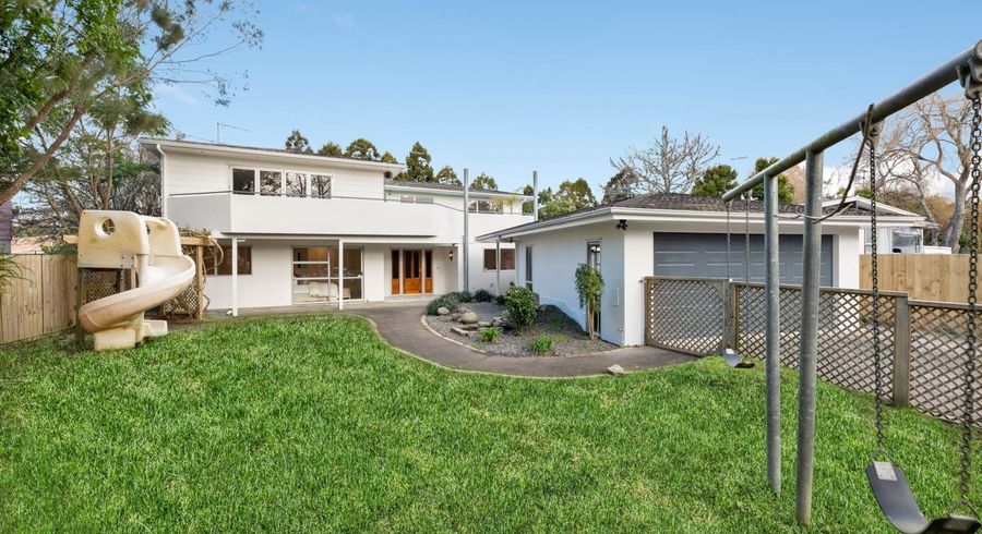  at 143 Sunnynook Road, Forrest Hill, Auckland