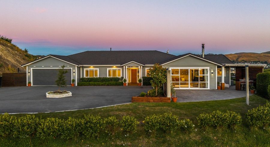  at 9 Baxters Rise, Aotea, Porirua, Wellington