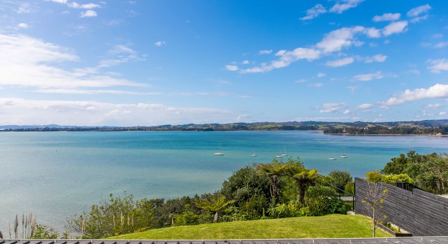  at 139 Pah Road, Cockle Bay, Auckland