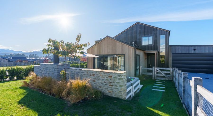  at 35 Mount Nicholas Avenue, Wānaka