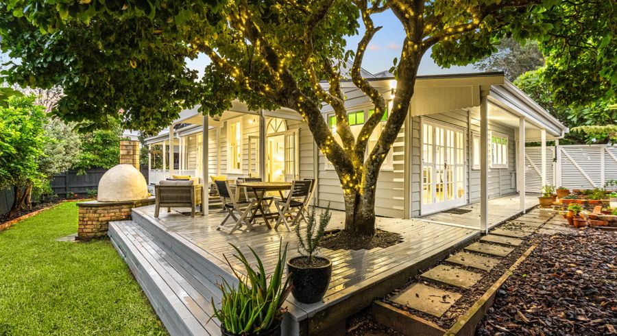  at 86 Frederick Street, Hillsborough, Auckland