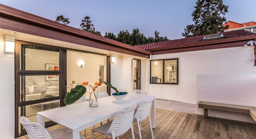  at 2/154 Orakei Road, Remuera, Auckland