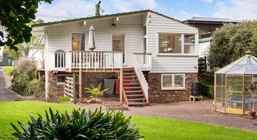  at 11 Hillcrest Grove, Hill Park, Manukau City, Auckland