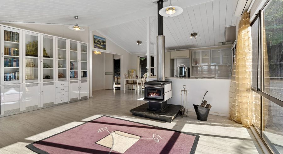  at 20 Barker Rise, Northcross, Auckland