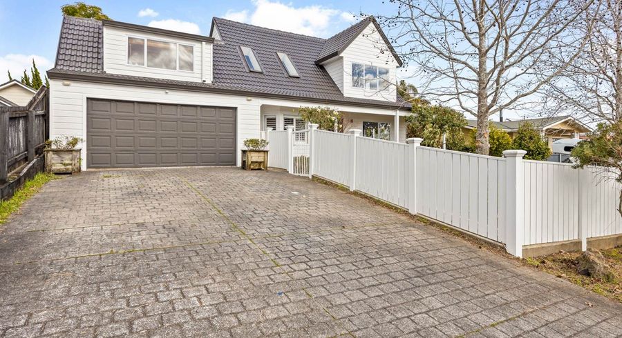  at 8 Picasso Drive, West Harbour, Waitakere City, Auckland