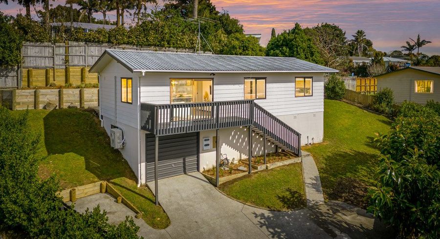  at 8 Garton Drive, Massey, Auckland