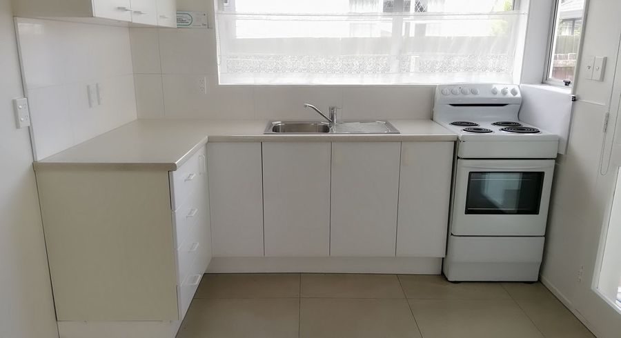  at 2/10 Spencer Street, Addington, Christchurch City, Canterbury