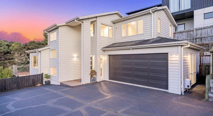  at 487A East Coast Road, Murrays Bay, North Shore City, Auckland