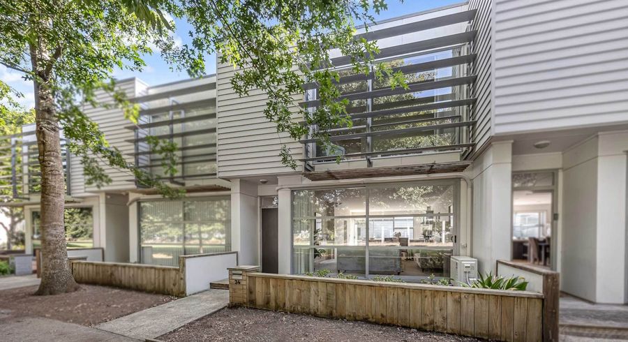  at 34 Kauri Drive, Takanini, Auckland