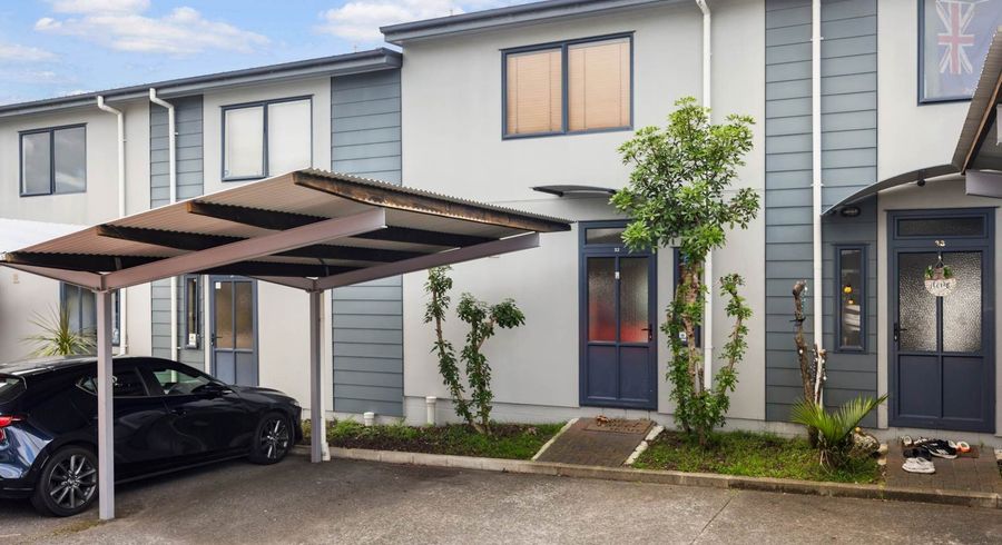  at 32/8 Soljak Place, Mount Albert, Auckland City, Auckland
