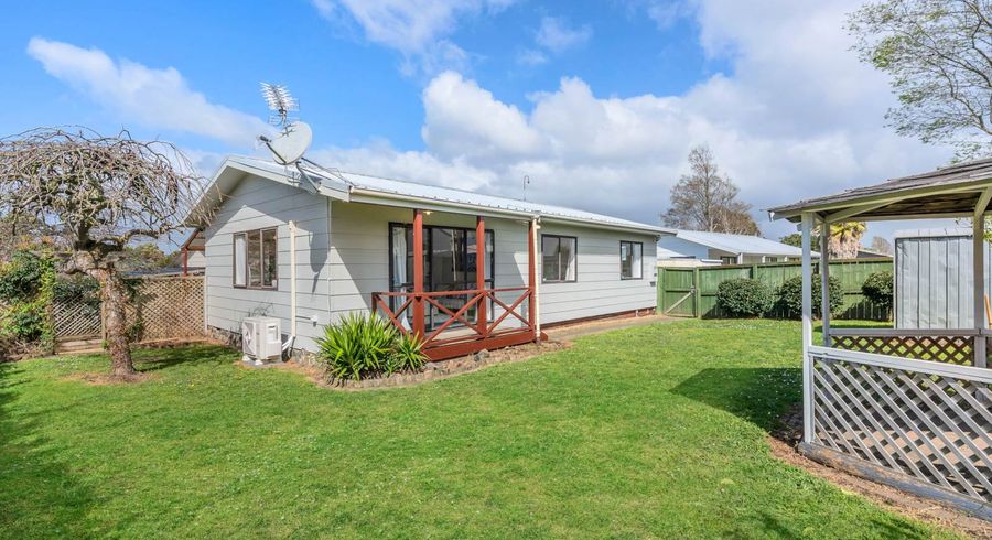  at 1/90 Shifnal Drive, Randwick Park, Auckland