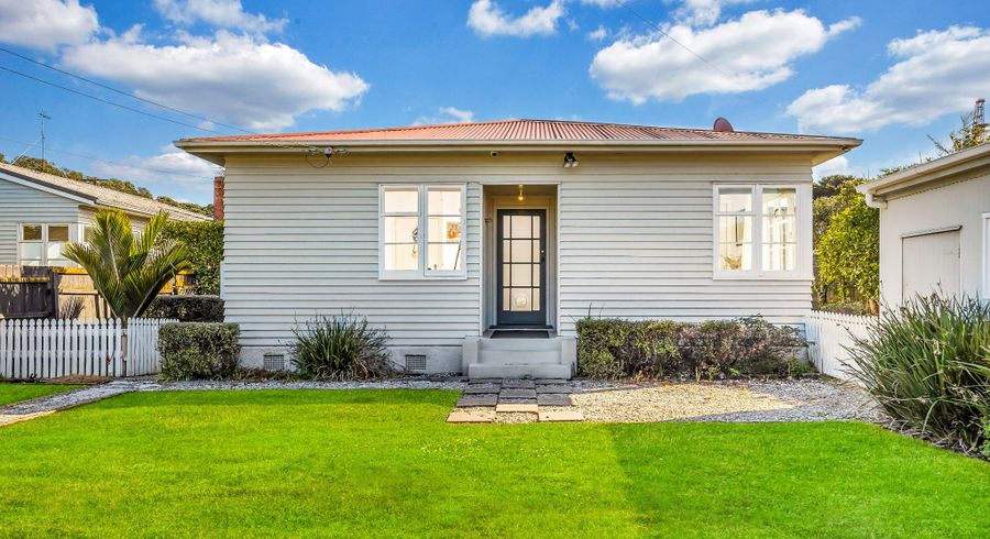  at 29 Parr Road South, Point Chevalier, Auckland