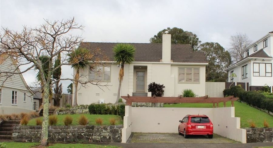  at 50 Waiohua Road, Greenlane, Auckland City, Auckland