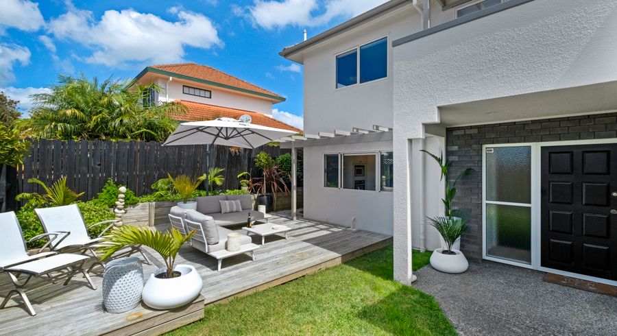  at 2/39 Simmental Crescent, Somerville, Auckland