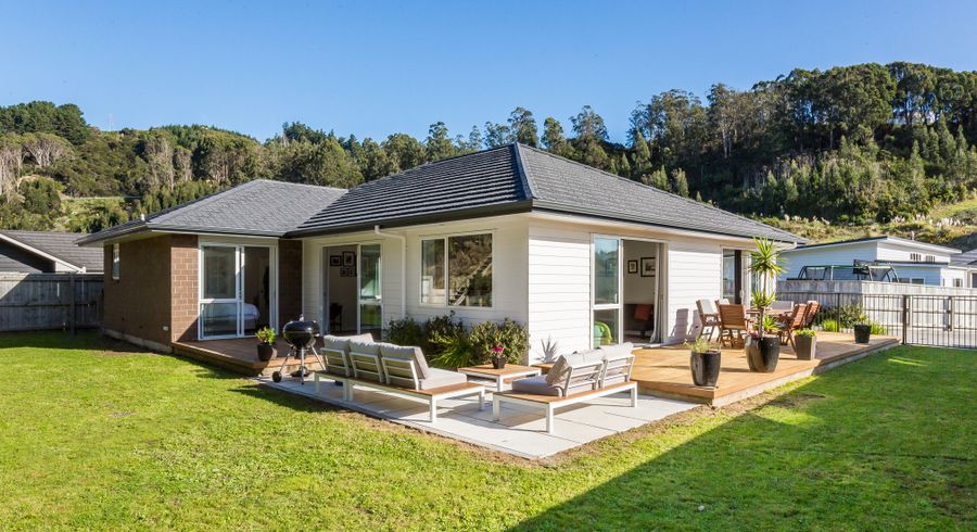  at 26 Banks Boulevard, Whitby, Porirua