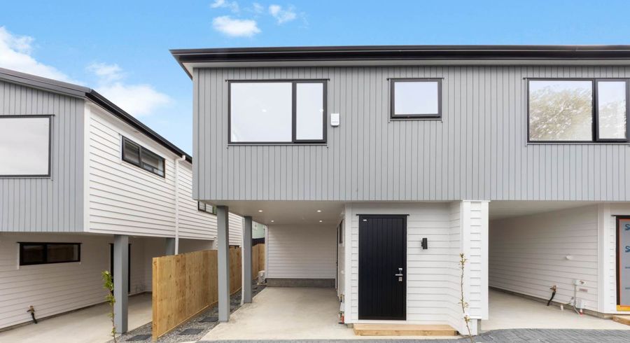  at 8C Butterworth Drive, Glendene, Waitakere City, Auckland