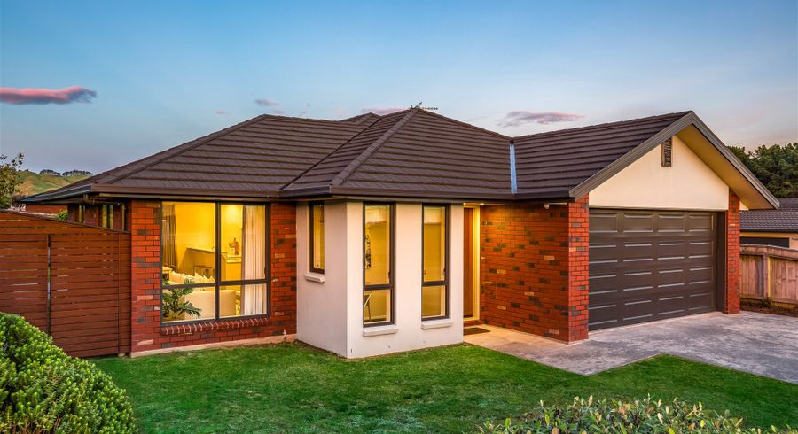  at 13 Tasman Close, Aotea, Porirua
