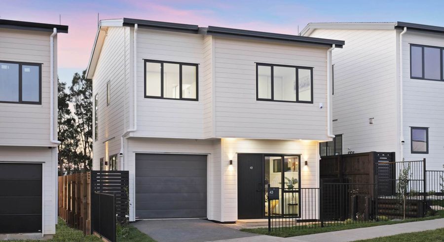  at 43 Whiteywood Street, Westgate, Waitakere City, Auckland