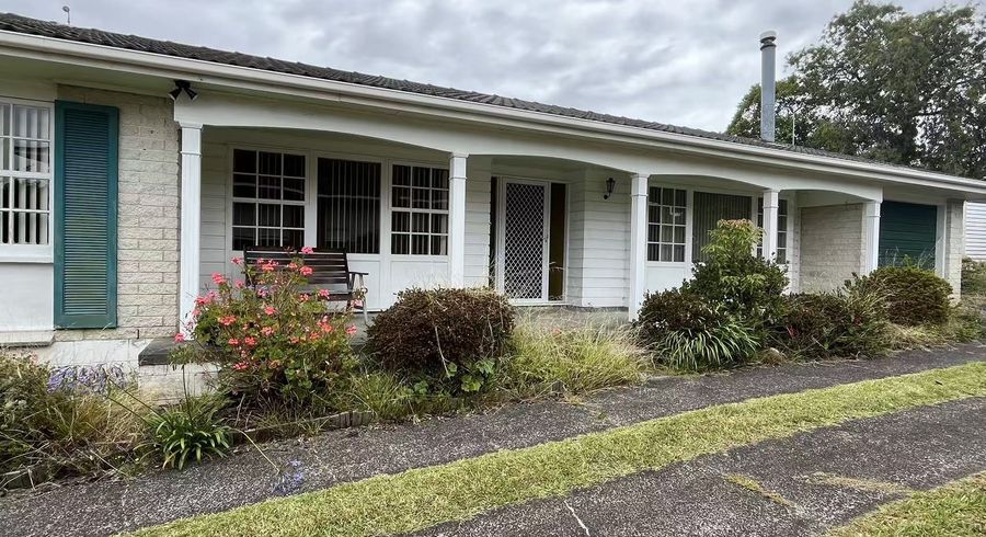  at 5 Maroubra Place, Botany Downs, Manukau City, Auckland