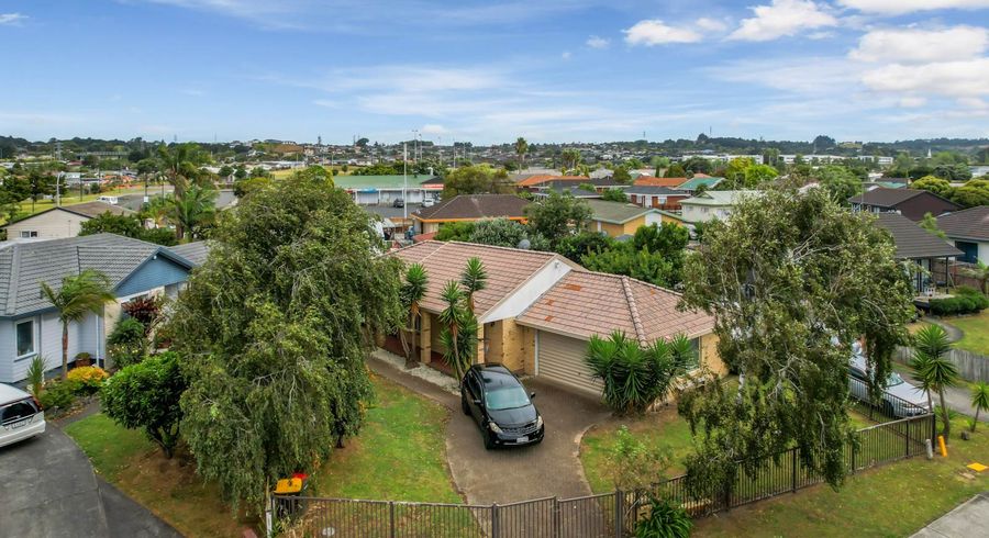  at 11 Rosemead Place, Randwick Park, Auckland