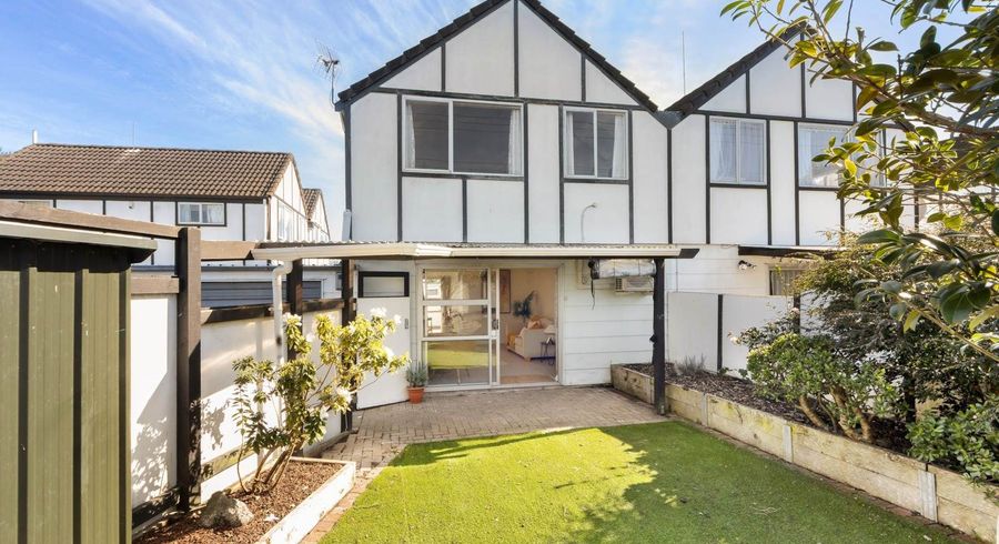  at 2/45 Astley Avenue, New Lynn, Waitakere City, Auckland