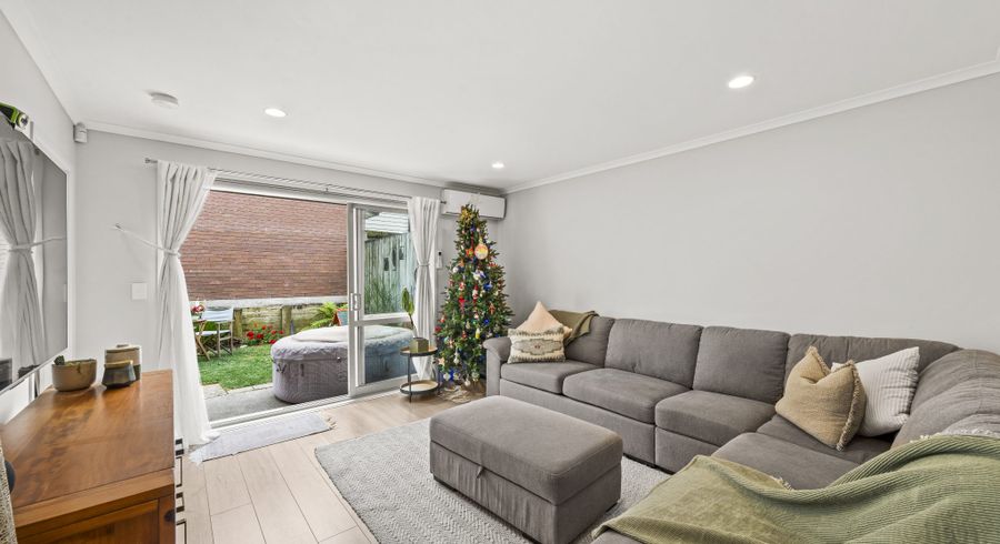  at 9 Akeake Lane, Manurewa, Manukau City, Auckland