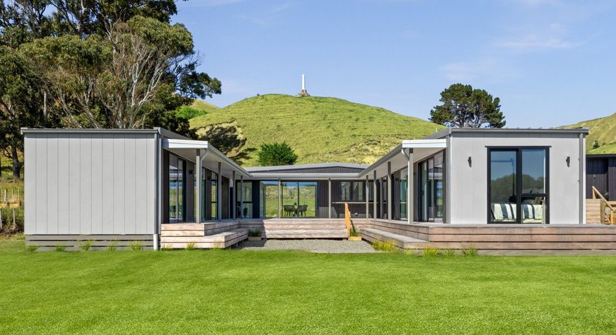  at 4C Shoal Beach Road, Aramoana, Omakere