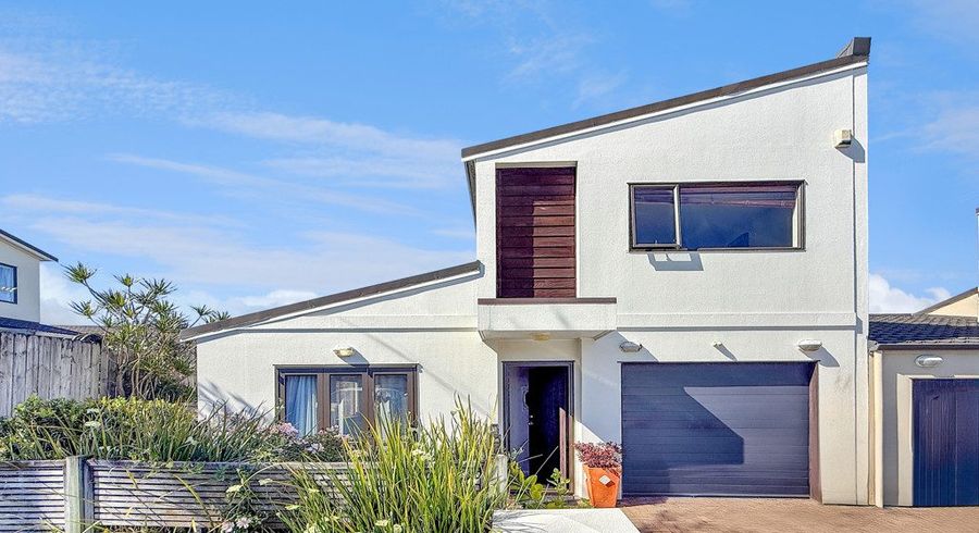  at 22 Spalding Rise, Golflands, Manukau City, Auckland