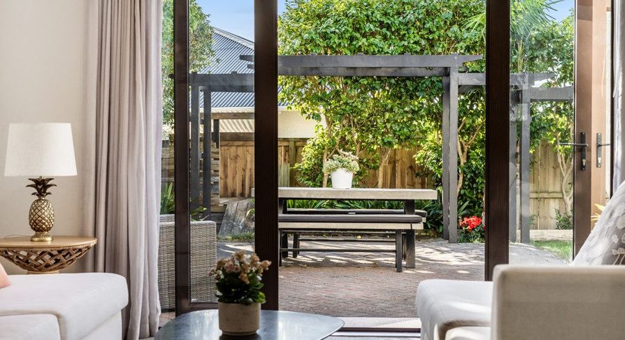  at 2/13 Waiatarua Road, Remuera, Auckland City, Auckland