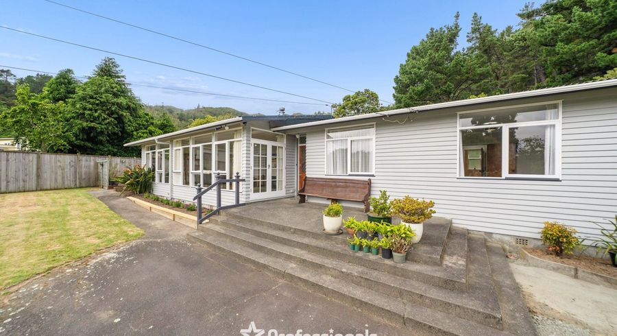  at 40 Kamahi Street, Stokes Valley, Lower Hutt, Wellington