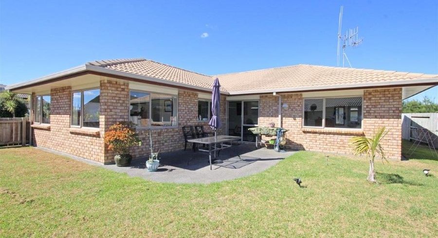  at 25 Palm Springs Boulevard, Papamoa Beach, Tauranga, Bay Of Plenty